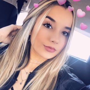 Meet your Posher, Francoise